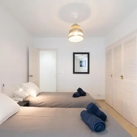 Large Del Mar Apartment