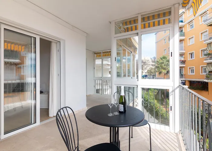 Апартаменти Large Del Mar