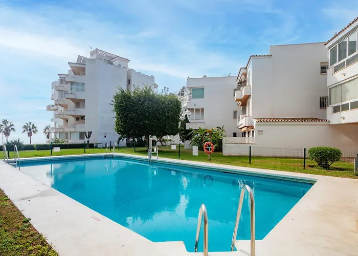 Large Del Mar Апартаменти Марбелья