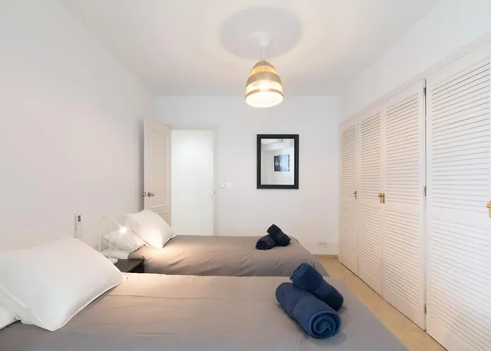 Large Del Mar Apartment